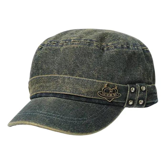 ELFSACK Casquette de cadet en jean délavé rétro avec décor en métal en forme de cœur, casquette mili