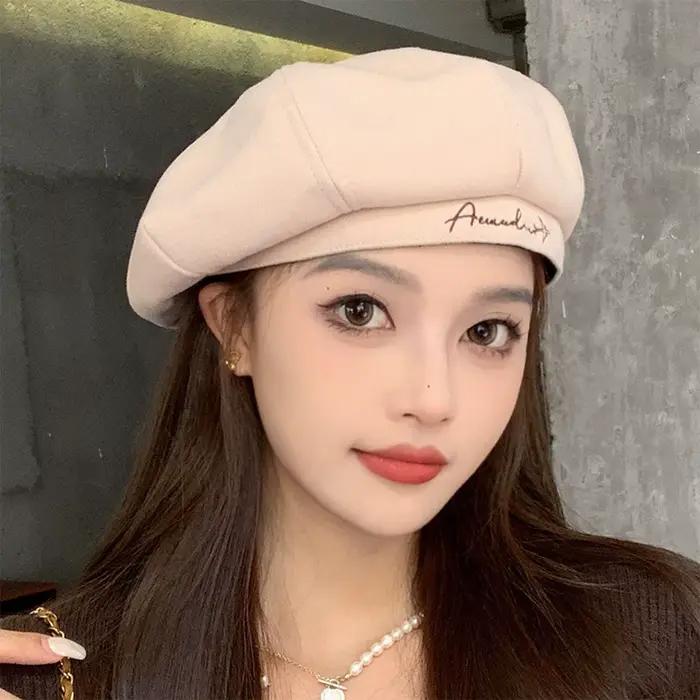 Béret avec lettres brodées pour femmes, chapeau d'automne et de printemps, couleur unie, casquettes 