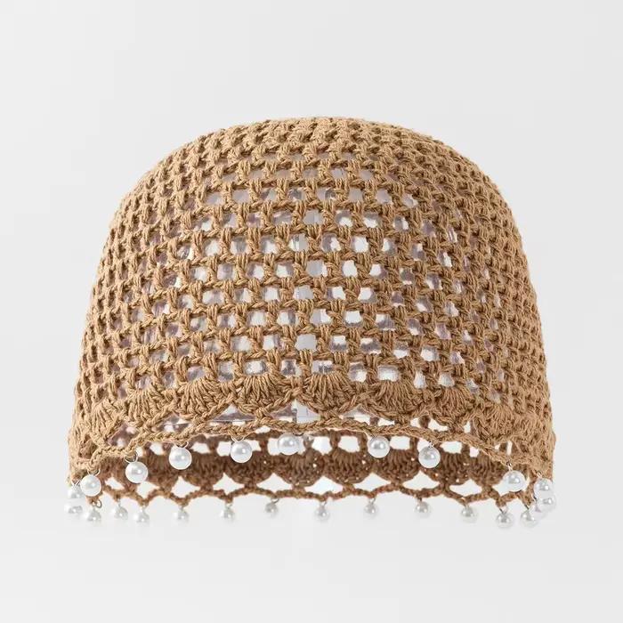 Bonnet léger, respirant, en maille ouverte style « water pearl » – un bonnet tricoté artistique et a