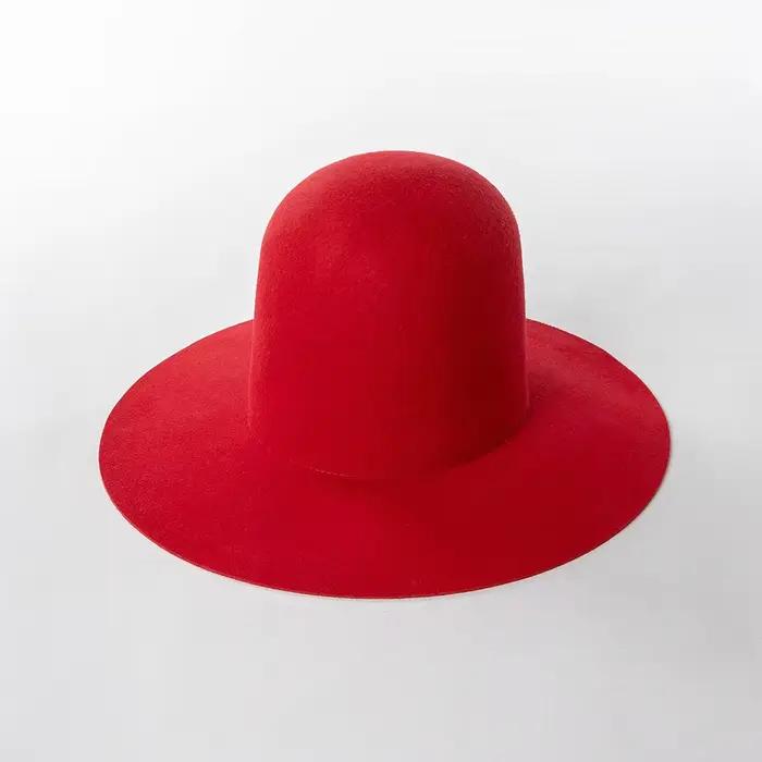 Chapeau haut en laine à large avant-toit rétro européen et américain, design concave sur scène, défi