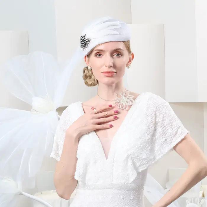 Sinamay-Bérets élastiques pour femmes, Fascinateur élégant pour dames, chapeaux blancs neigeux pour 