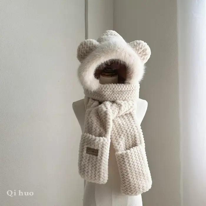 Chapeau écharpe gants trois pièces casquette chaude en peluche bavoir hiver fille russe Toboggan moe