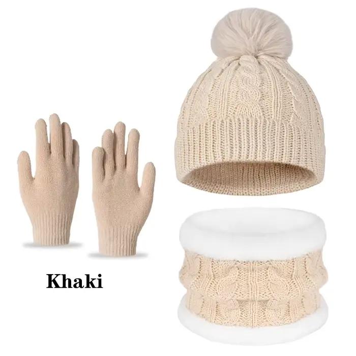 Le seul ensemble bonnet, couvre-cou et gants est une casquette tricotée adaptée aux enfants âgés de 