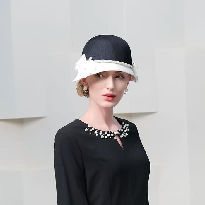 FS élégant blanc noir chapeaux avec fleur britannique haut-de-forme dames Vintage Cocktail casquette
