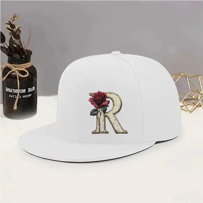 Casquette de baseball décontractée et élégante à visière plate, motif lettre R avec éléments roses, 