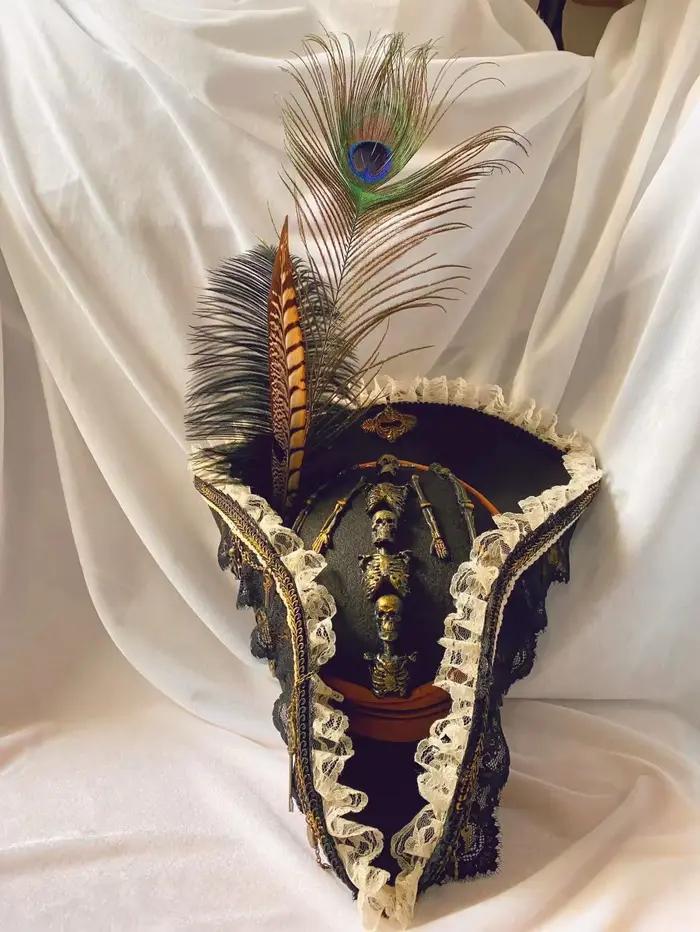 Chapeau de Pirate rétro gothique comtesse perle Triangle chapeau femmes Halloween CosPlay Pirate plu