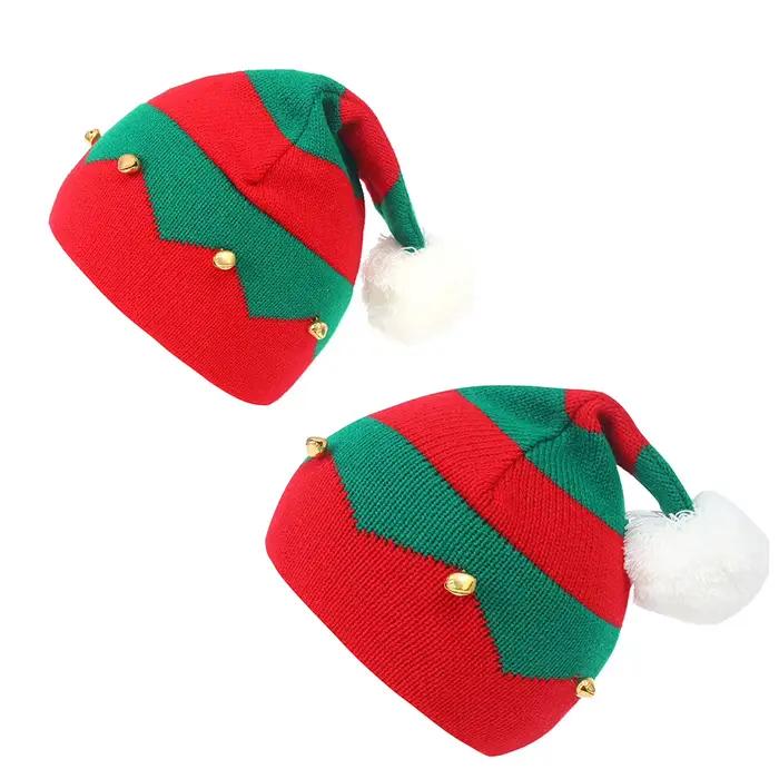 Chapeau de noël tricoté avec cloche