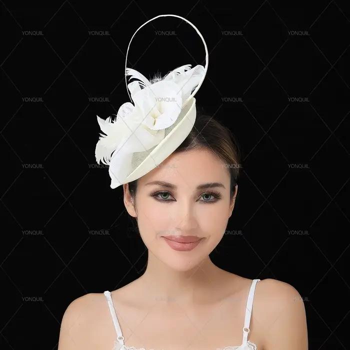 Chapeau fascinateur de mariage élégant pour femmes