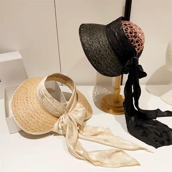 Chapeaux de soleil élégants en raphia ajouré pour femmes