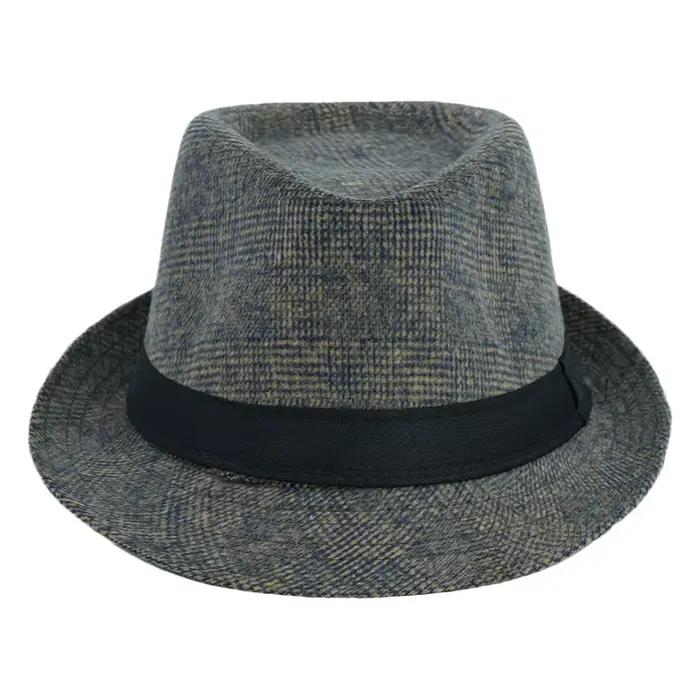 Chapeau de gentleman à carreaux en laine