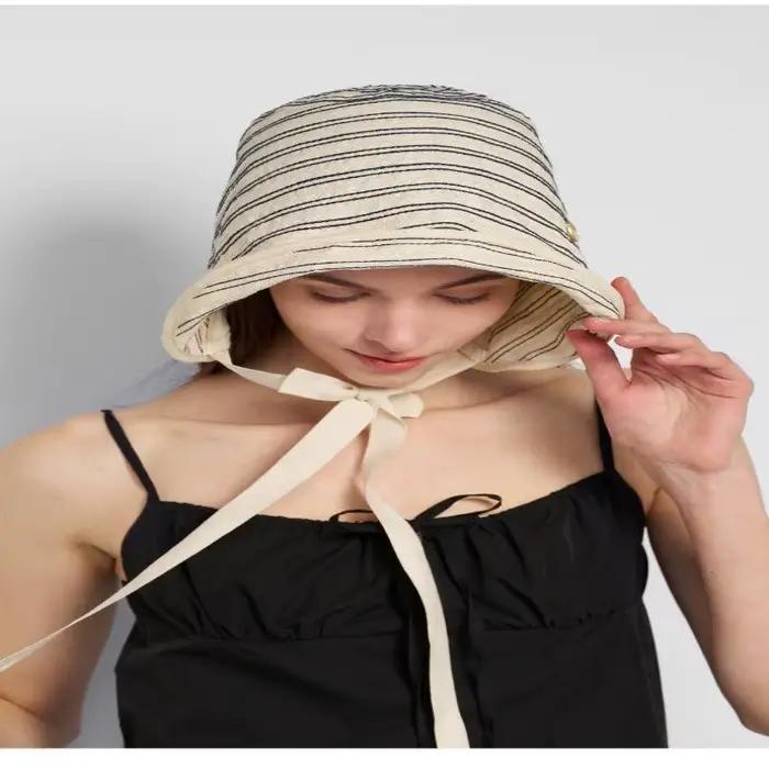 Chapeau de soleil en polyester rayé protection UV ajustement sous menton pour homme et femme activités extérieures vacances