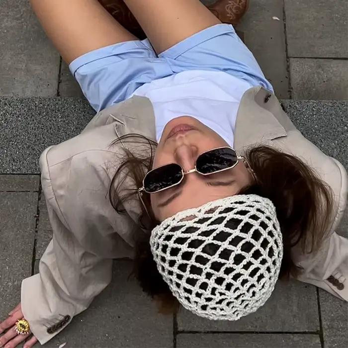 Chapeau en coton crocheté uni pour femme