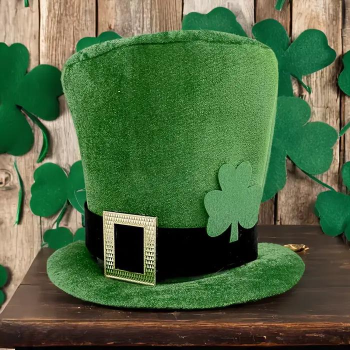 Chapeau haut-de-forme trèfle vert pour la Saint-Patrick