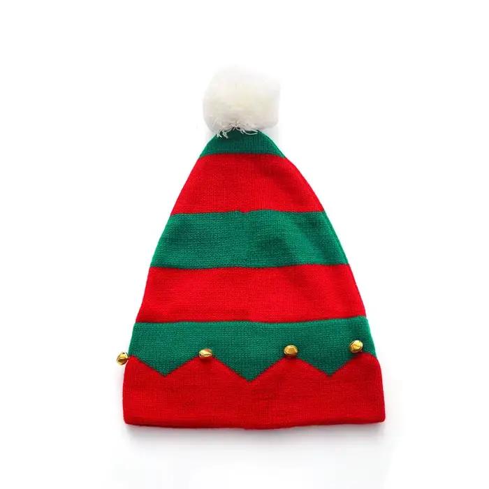 Chapeau de noël tricoté avec cloche