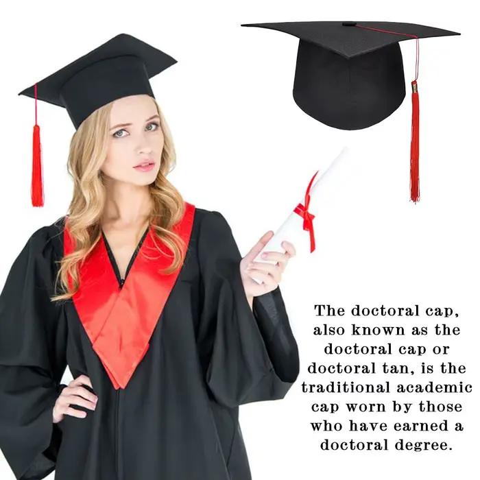 Chapeau de graduation avec pompon