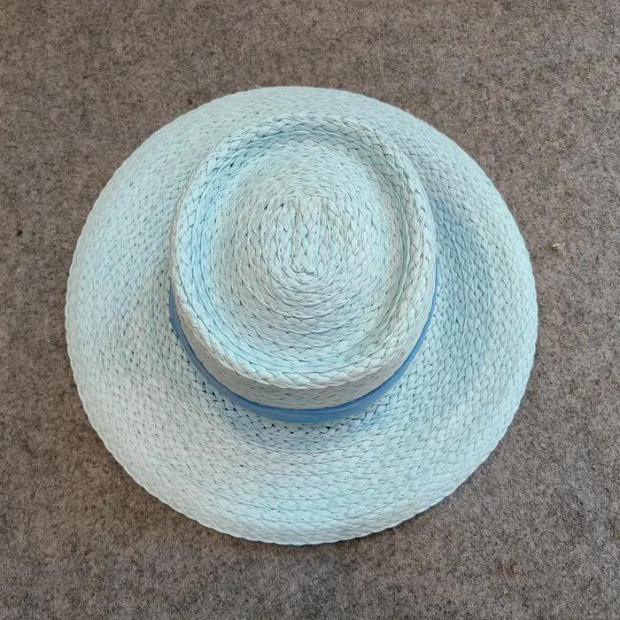 Chapeau de plage tissé à la main