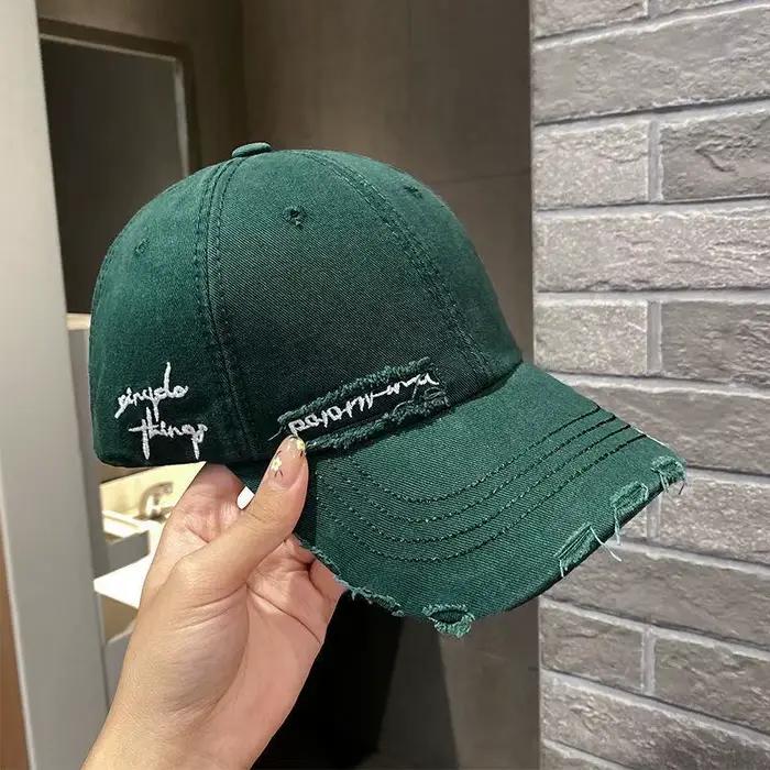 Casquette de baseball plissée violette
