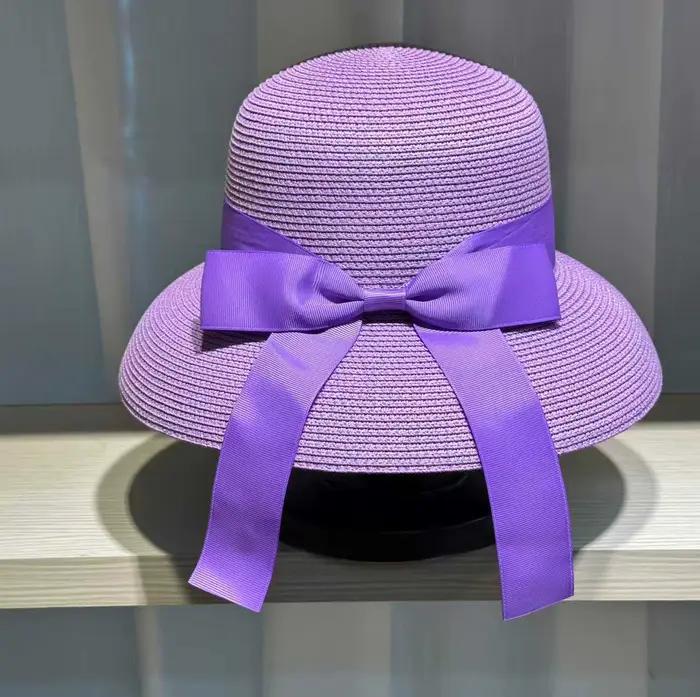 Chapeau d'été bleu lac style Hepburn pour femme