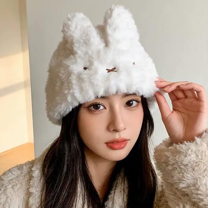 Chapeau tricoté blanc série Miffy