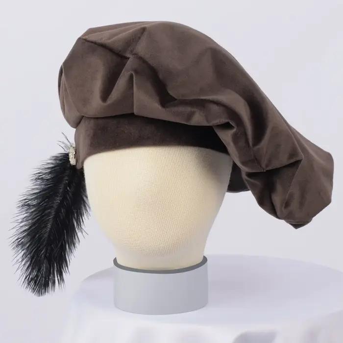 Béret unisexe médiéval avec plume