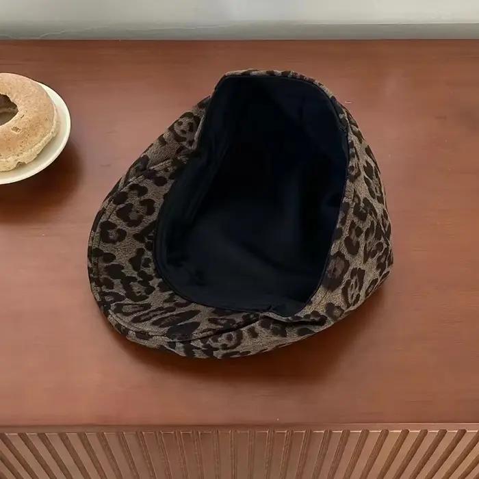 Chapeau avant en daim imprimé léopard pour hommes et femmes