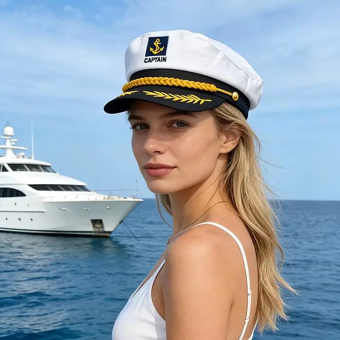 Chapeau de capitaine de yacht