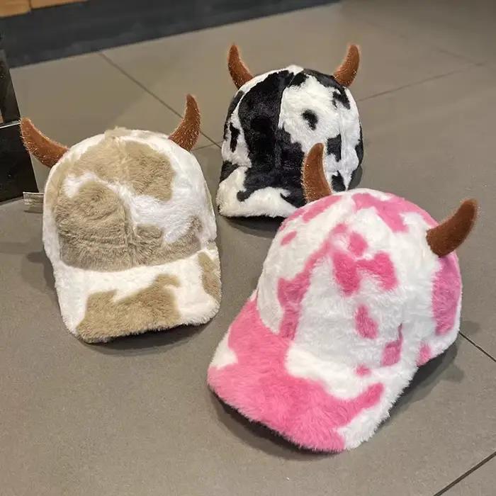 Chapeau en peluche avec cornes de bœuf amusantes