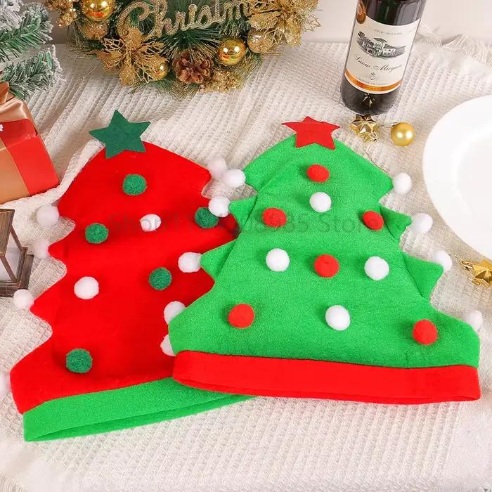 Chapeau de père noël en forme d'arbre de noël