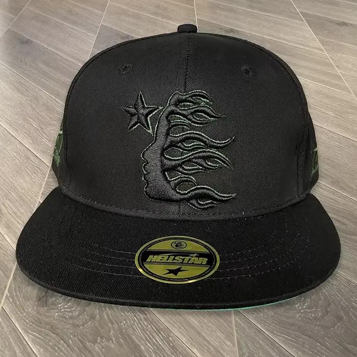HS – chapeau ajusté avec logo brodé
