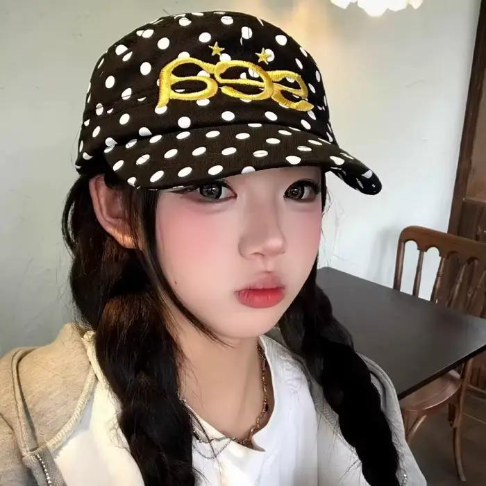 Casquettes de Baseball Unisexes à Lettres Color Block Style Américain Pour Toutes les Saisons Protection Solaire Style Urbain Occasions Spéciales
