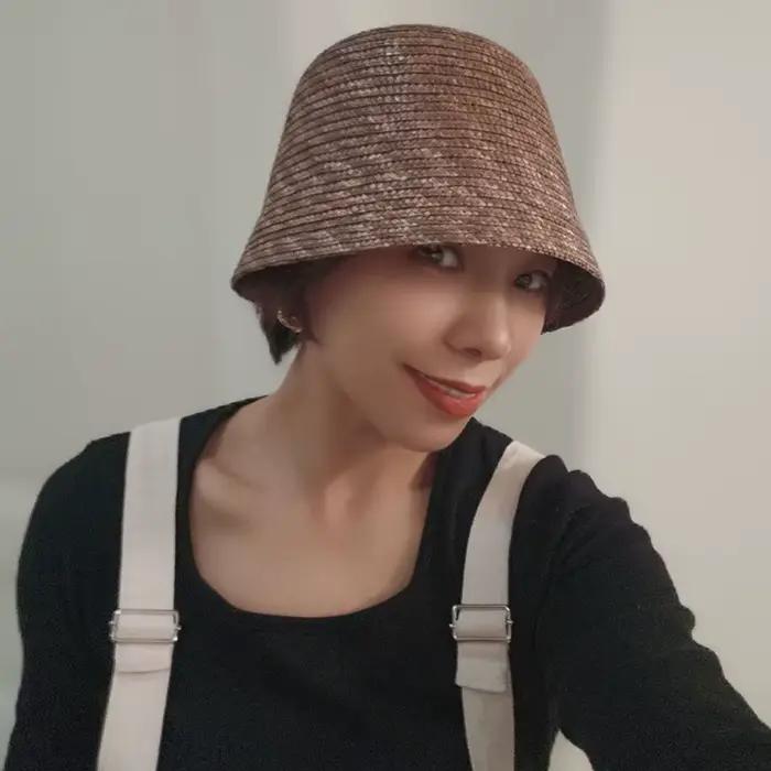 Chapeau seau en paille fait à la main pour femmes