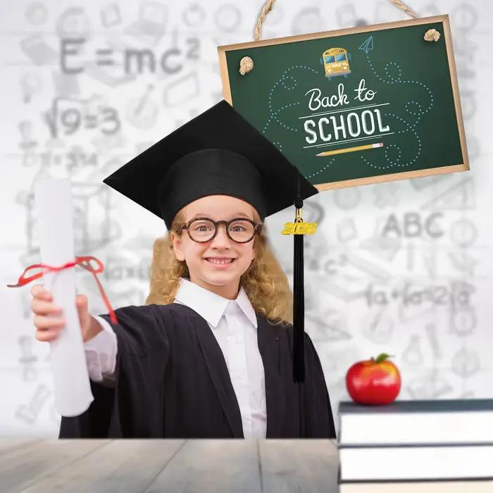 Lot de 2 à 12 casquettes de graduation pour la maternelle