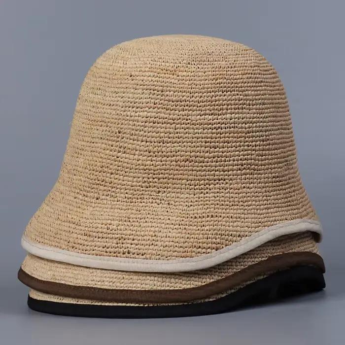 Chapeau de paille en raphia irrégulier à petit bord pour femme