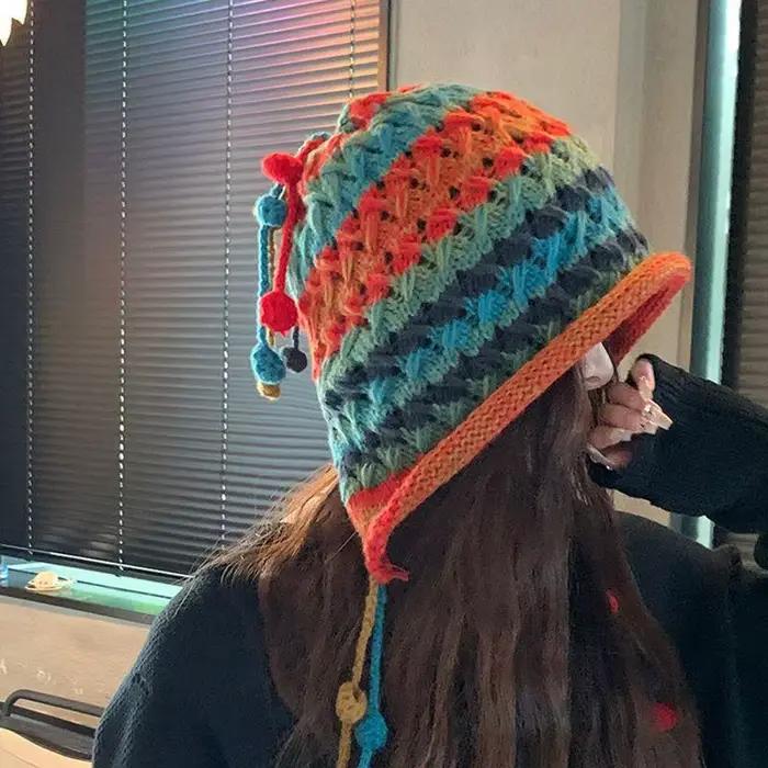 Chapeau rouge d'hiver pour femmes et filles tricoté à la main avec pompon chaud pour protection des oreilles et confort hivernalextérieur