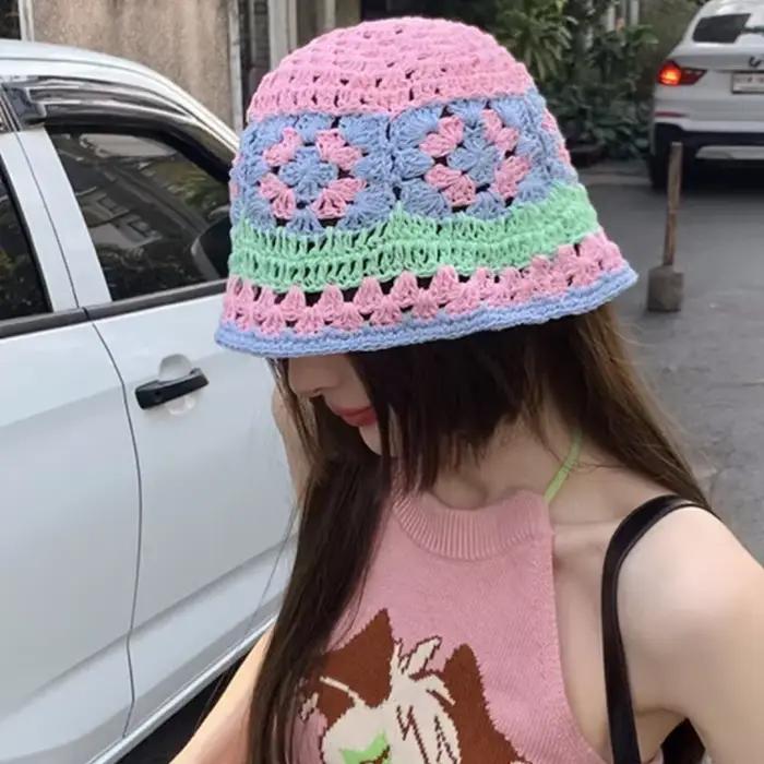 Chapeaux faits à la main au crochet pour femmes