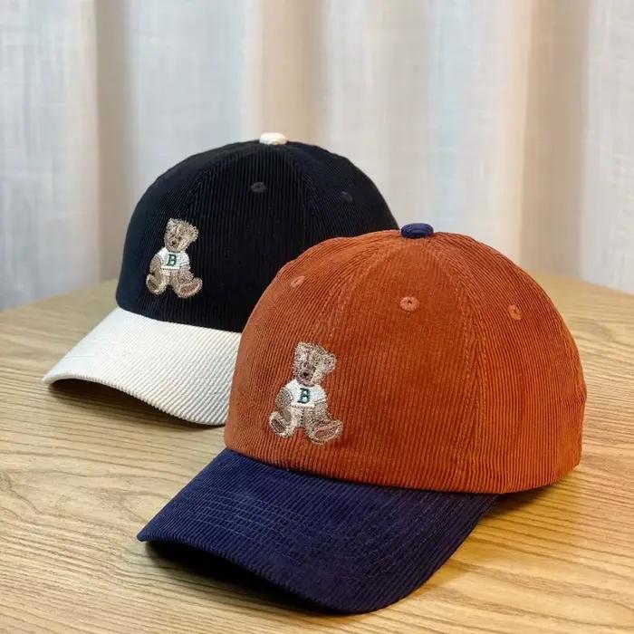 Casquette de baseball ours mignon en velours côtelé pour femmes, avec bord large et réglable pour les voyages et les sports de plein air