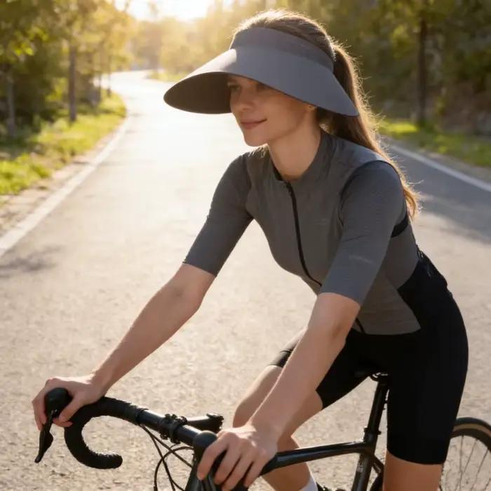 Chapeau de soleil pour femme protection solaire anti-UV polyester tricoté bord ample design moderne pour femmes sorties estivales activités extérieures printemps été