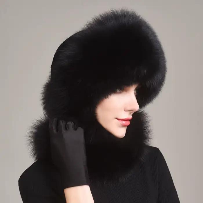 Chapeau en vraie fourrure de renard avec fourrure de lapin