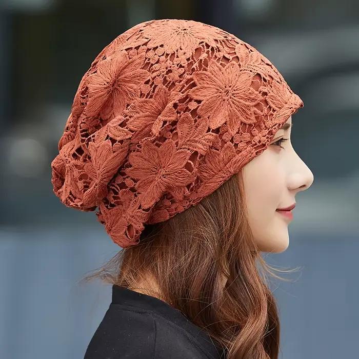 Bonnets fins en dentelle pour femmes