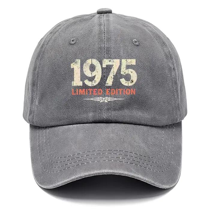 1 chapeau de style vintage 1975