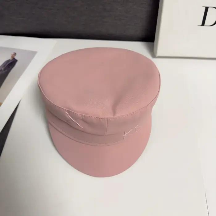 Casquettes Baker Boy en coton/lin ornées de monogrammes roses pour femmes