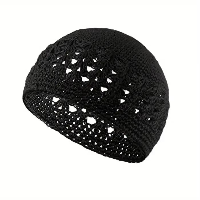 Chapeau tricoté à la main