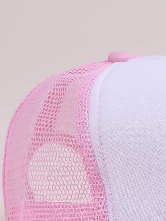 1 chapeau rose avec motif de 26 lettres