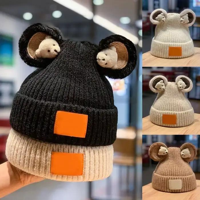 Chapeau tricoté ours mignon et décontracté chapeau froid en peluche bonnet d'hiver pour femmes occasions spéciales halloween noël anniversaire cadeau