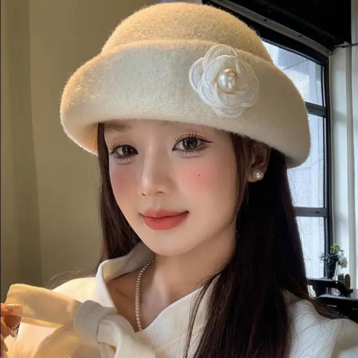 Chapeau bob rétro style Hepburn avec nœud