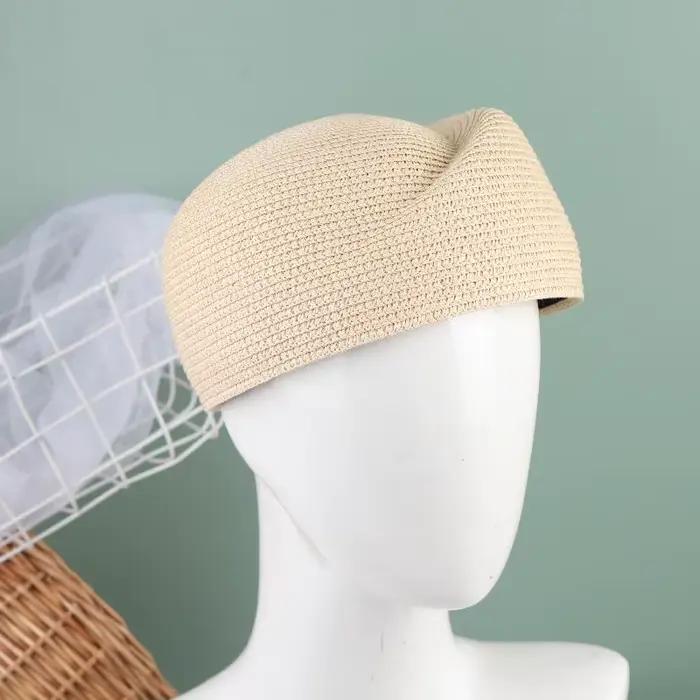 Béret en paille de couleur unie pour femmes