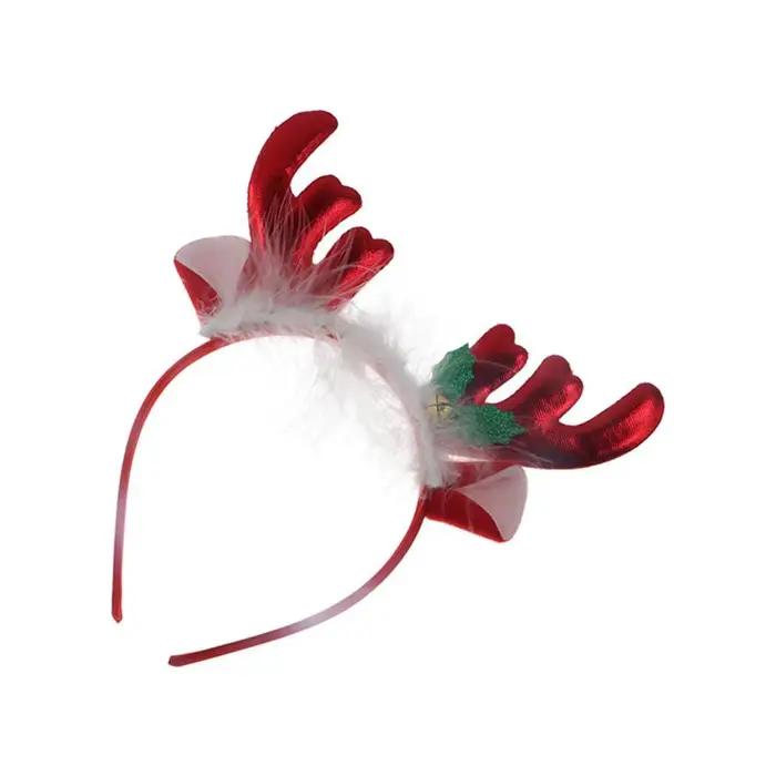 Dessin animé doux chapeau de noël cloches arc père