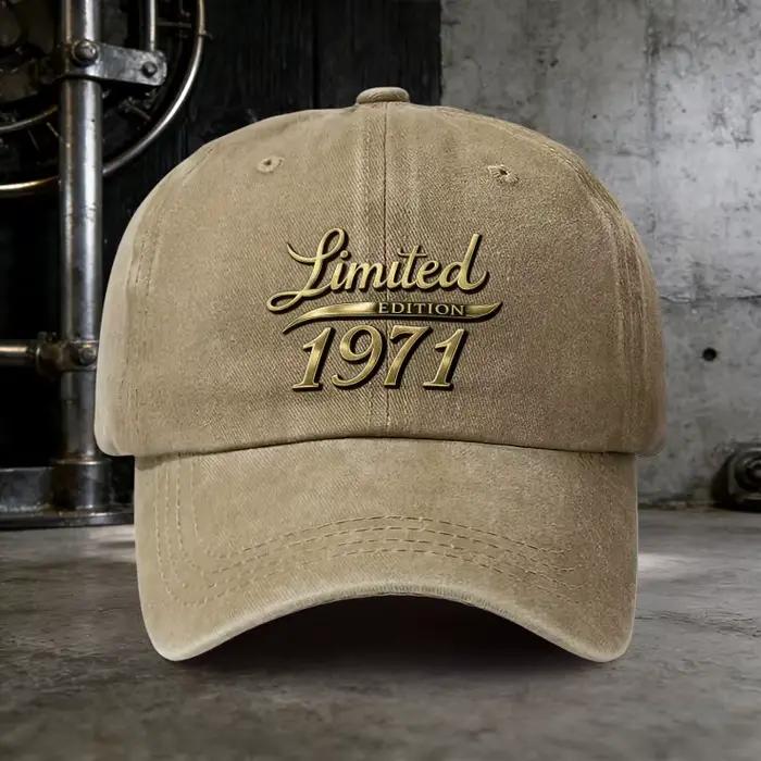 Une casquette délavée à l'eau