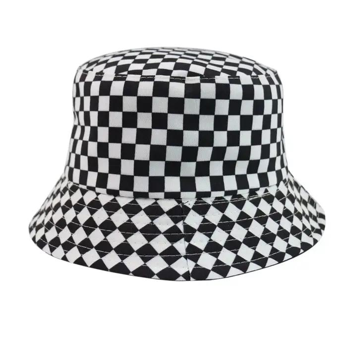 Chapeau de pêcheur à carreaux noir et blanc