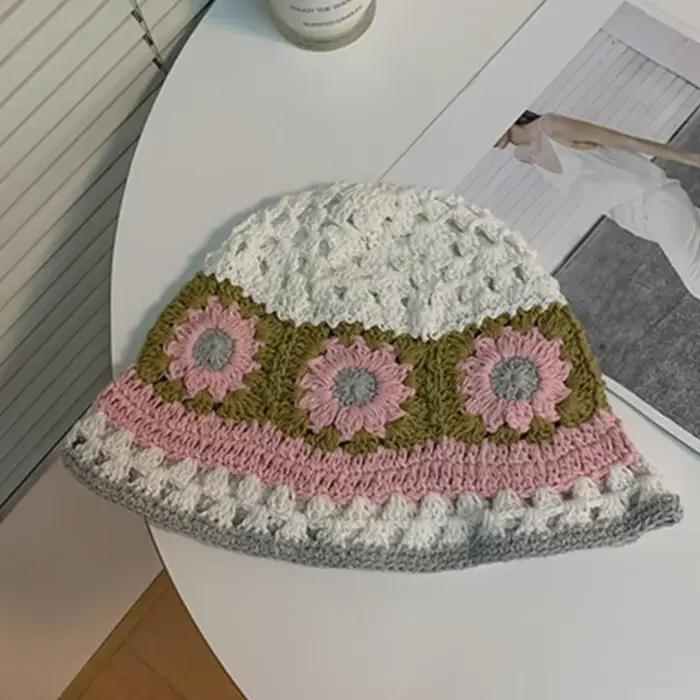 Chapeaux faits à la main au crochet pour femmes